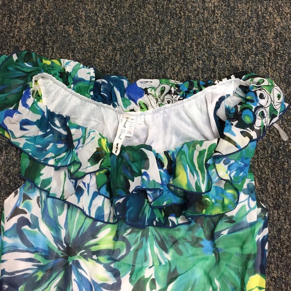 Pretty pattern blouse - Picture 2 of 2