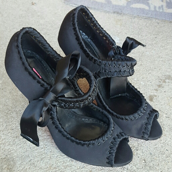 Classy Betsy Johnson Heels