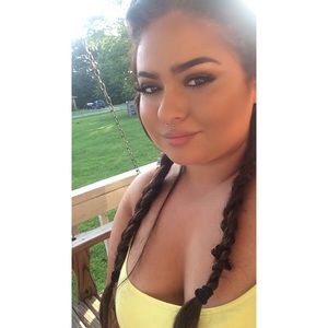 Meet your Posher, Abby