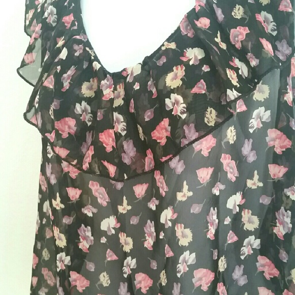 floral chiffon top - Picture 2 of 3