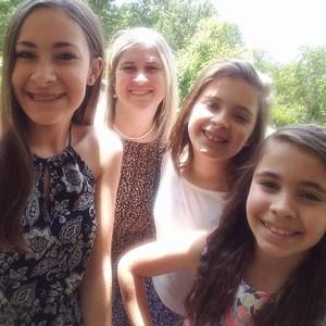 Meet your Posher, Christy