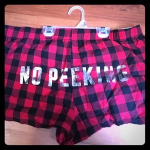 No peeking plaid VS shorts
