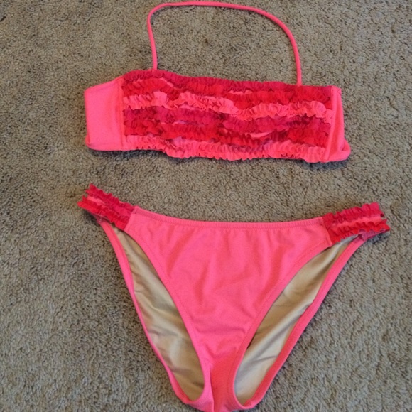 Victoria's Secret size large ruffle bikini