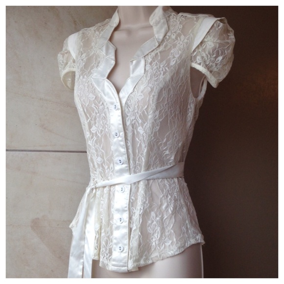 XOXO Tops - XOXO Sheer Silky XS Dressy Top