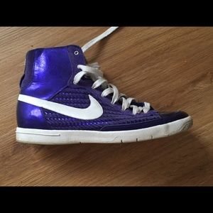 Selling 5.0 Nike Blaze Metallic Purple Shoes