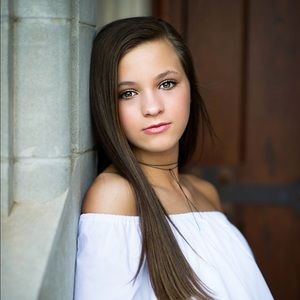 Meet your Posher, Lauren