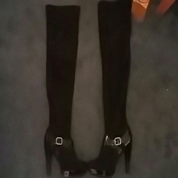 JENNIFER LOPEZ THIGH HIGH HEELED BLACK BOOTS