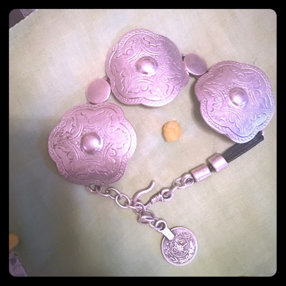 Silver concho flower bracelet