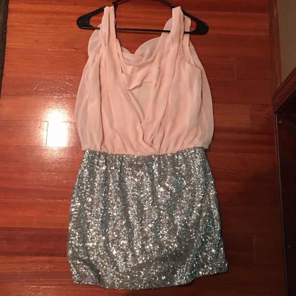 Sexy mini dress - Picture 2 of 2