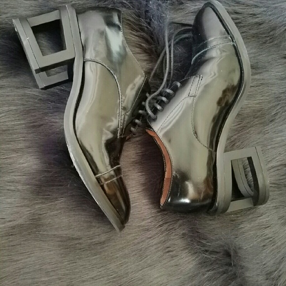 Sheldon Oxfords