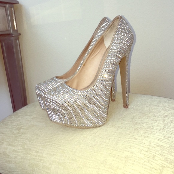 Steve Madden Shoes - Steve Madden Platform Heels