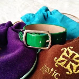 Rustic Cuff patent green Kacy