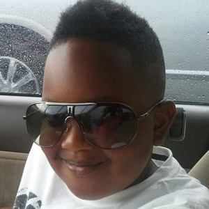 Meet your Posher, Larry