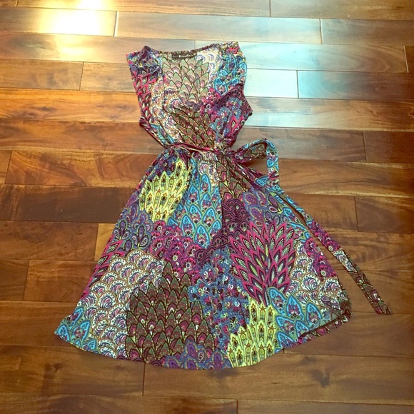 Classy dress size M/L never worn great condition