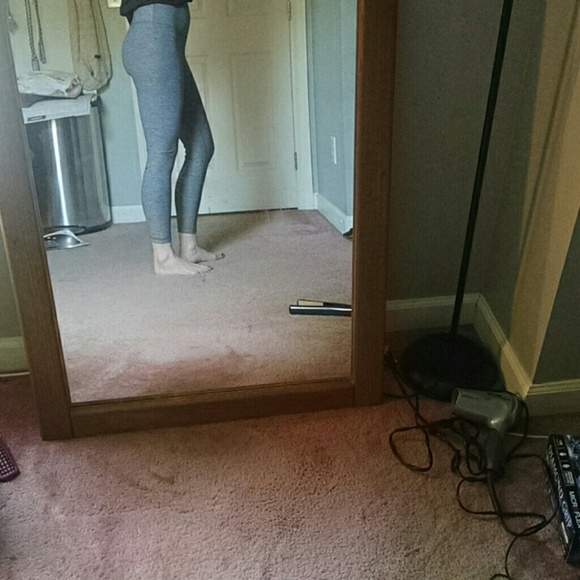 Lululemon High Times 7/8 Pant Size 6