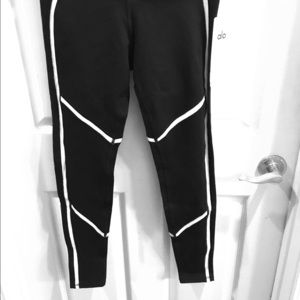 Alo Brand yoga pants