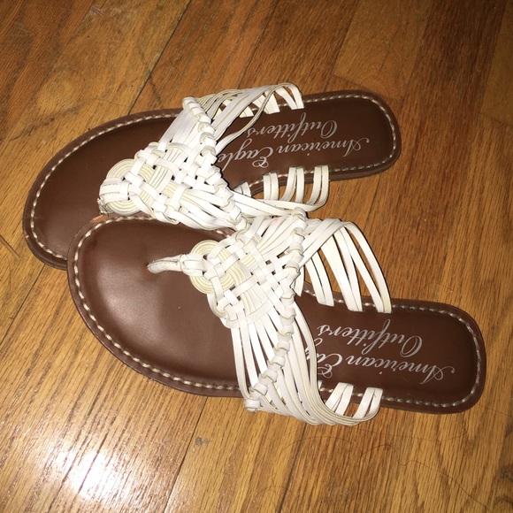 American eagle sandals