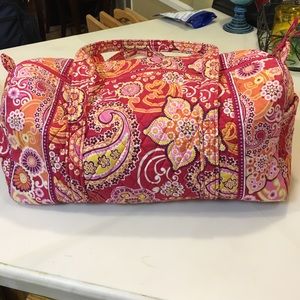 Vera Bradley travel bag