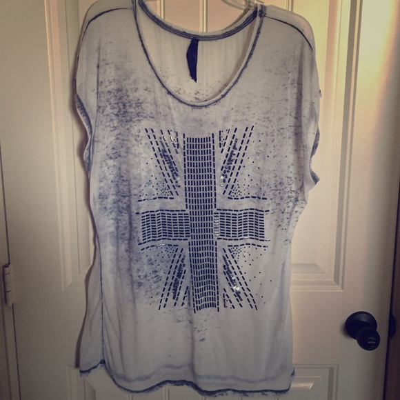 An XL T-shirt