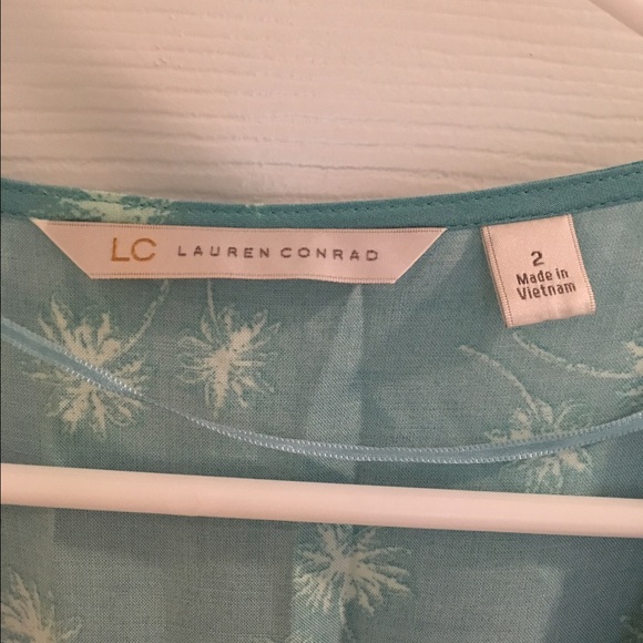 Cap Sleeve Romper - Picture 3 of 3