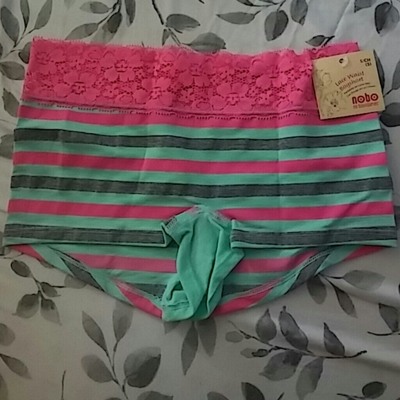 Striped laced panties