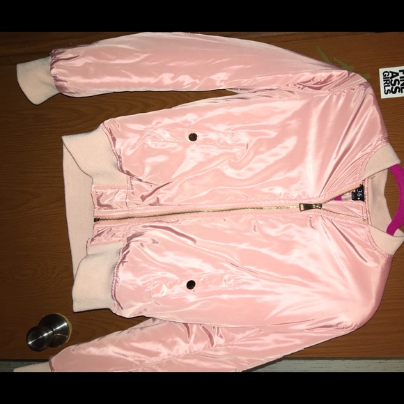 BOMBER JACKET