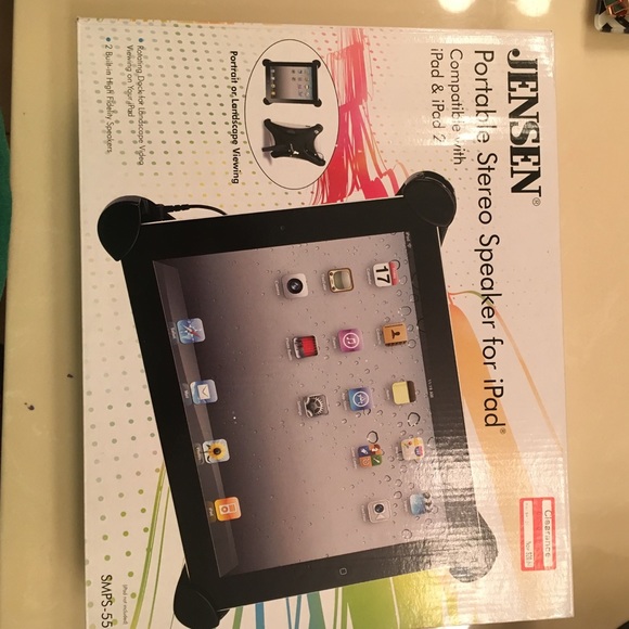 Jensen portable stereo speakers for iPad and iPad2