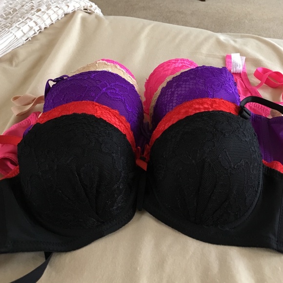 NWOT 32b bra bundle