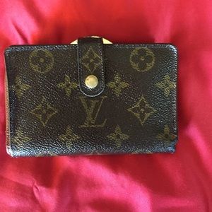 Authentic Louis Vuitton French Coin Purse.