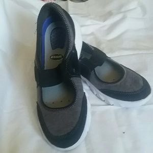 Dr. Scholl's Black and Gray Sandals