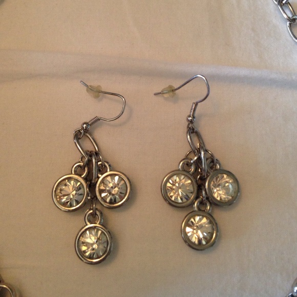 Silver Necklace/Earring set! - Picture 2 of 4