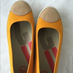 Fit flop canvas due flat sz 8