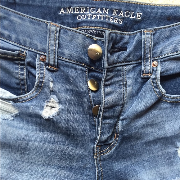 American Eagle Outfitters boyfriend jean.