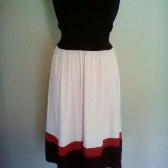 Jones New York Dresses & Skirts - Jones New York Halter-Top Sleeveless midi dress