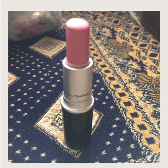 MAC Cream Colored Base Highlighter and Lipstick - Picture 4 of 4