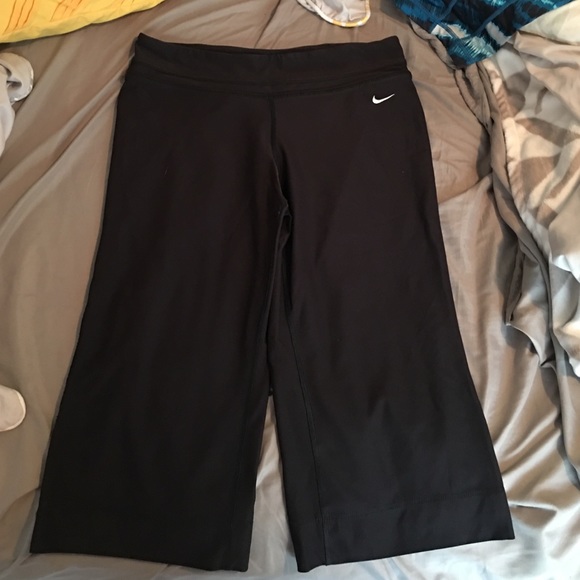 Running Capri Nike pants