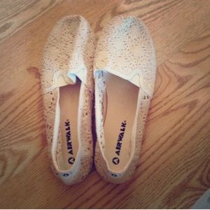 Off white lace flats