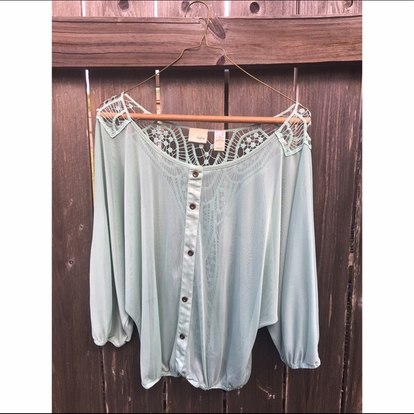 {Daytrip} lace top