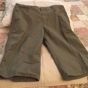 DKNY Bermuda shorts