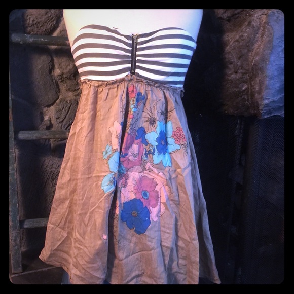LAST CHANCE Strappy & Flowy Summer Top / Dress SzM - Picture 1 of 4