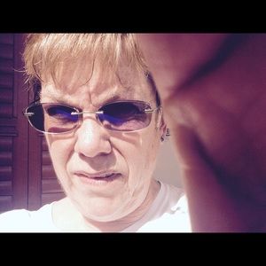 Meet your Posher, Cathy