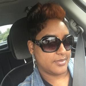 Meet your Posher, Clarissa