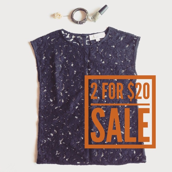 LOFT Tops - 🆕 Lacy, navy, Loft top! MAKE AN OFFER! 💕