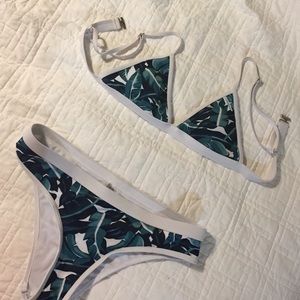Green leaf pattern bikini