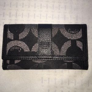 BRAND NEW Tri-Fold Wallet