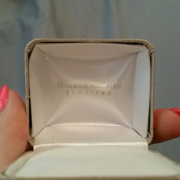 Marks and Morgan ring box - Picture 2 of 3
