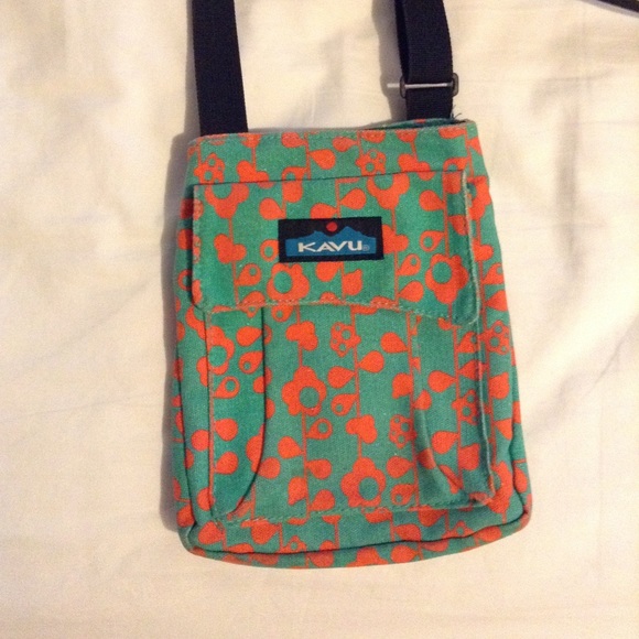 Kavu mini keeper crossbody purse