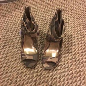 Army Fatigue Heels