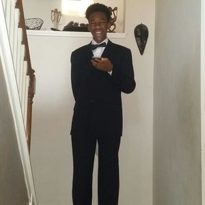 Meet your Posher, Zachary