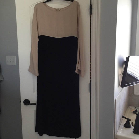 H&M maxi dress Fits like 6 or 8